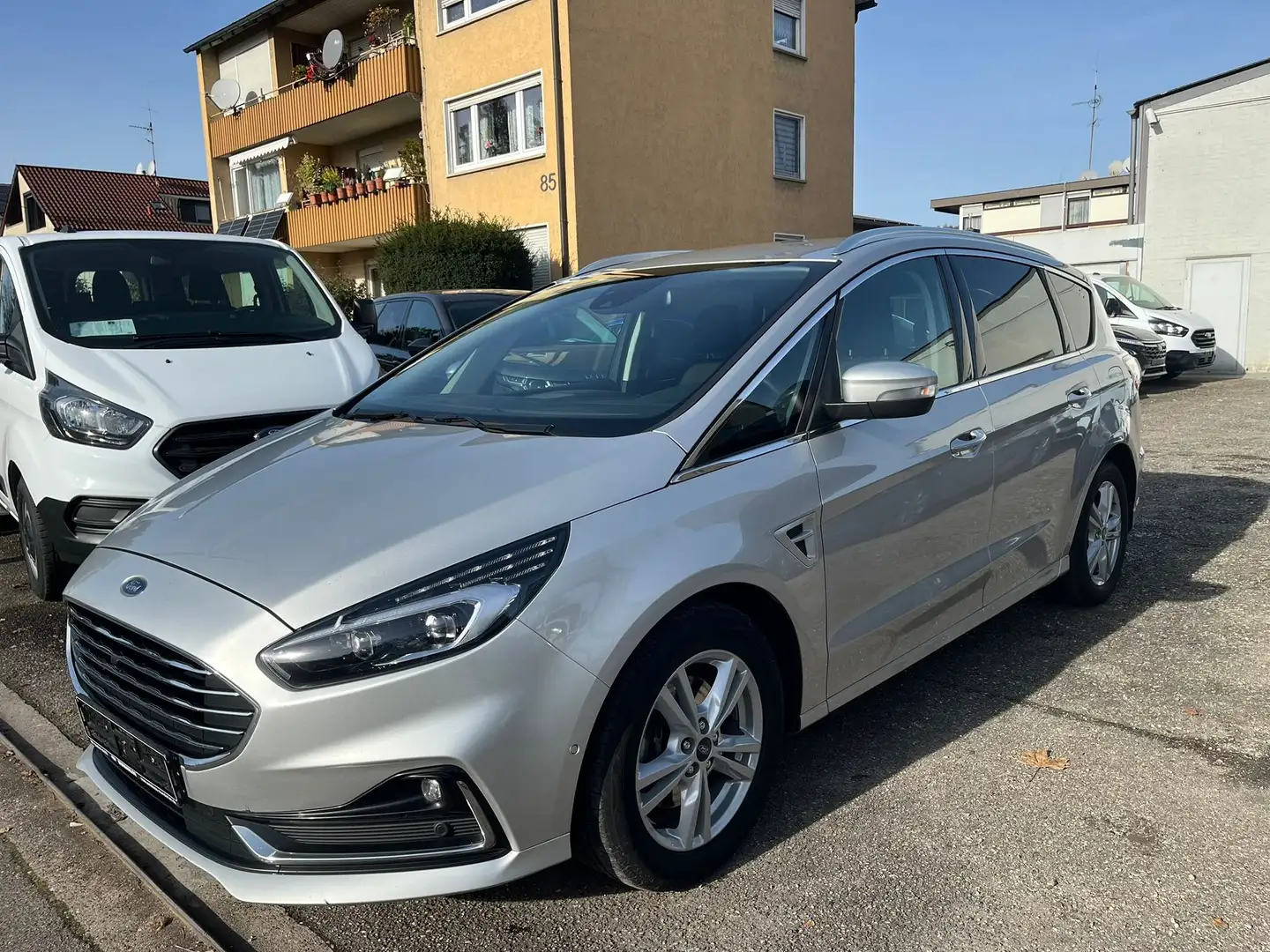 Ford S-Max Titanium Aut. LED PTS ALU Navi 1.Hd Silber - 2