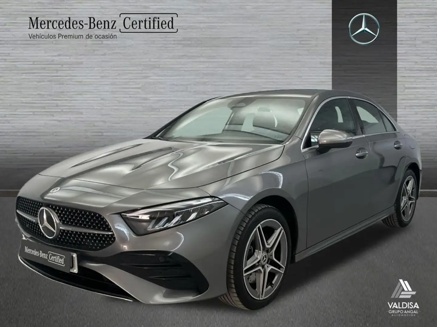 Mercedes-Benz E 250 Berlina con tecnologí híbrida EQ - 1