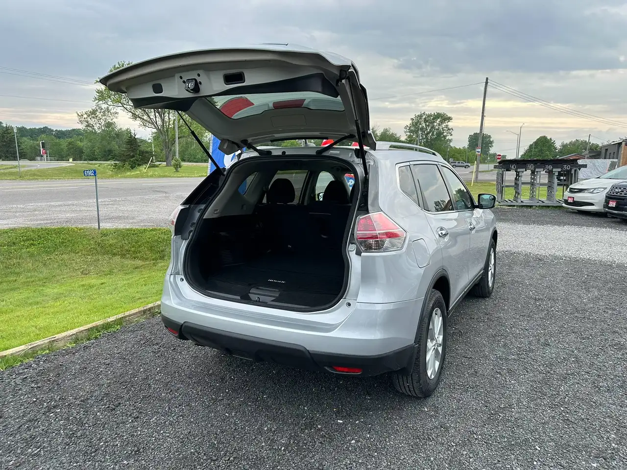 Nissan Rogue photo Nissan Rogue