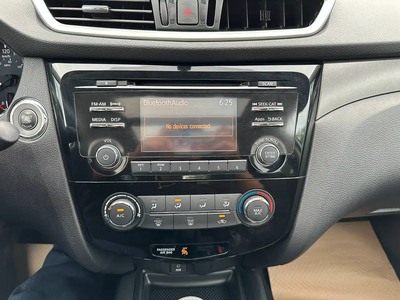 Nissan Rogue photo Nissan Rogue