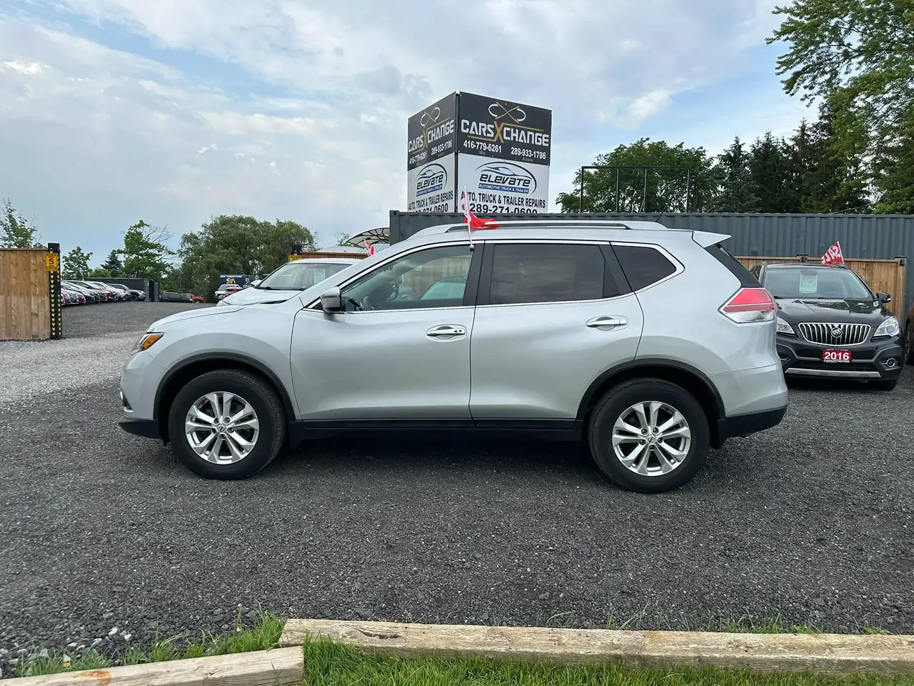 Nissan Rogue photo Nissan Rogue