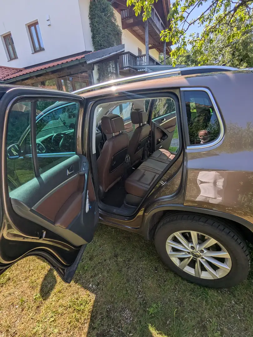 Volkswagen Tiguan Tiguan 2.0 TDI DPF 4Motion BlueMotion Techn. DSG T Braun - 1