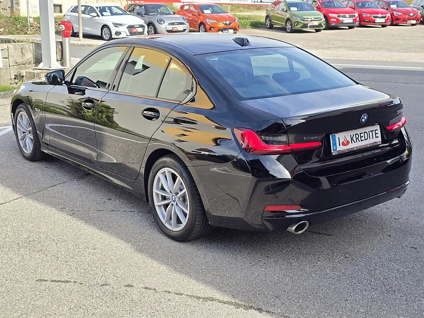 BMW 330 e PHEV G20 LIM *AHK, Sportsitze, ACC, Live Cock... Schwarz - 2