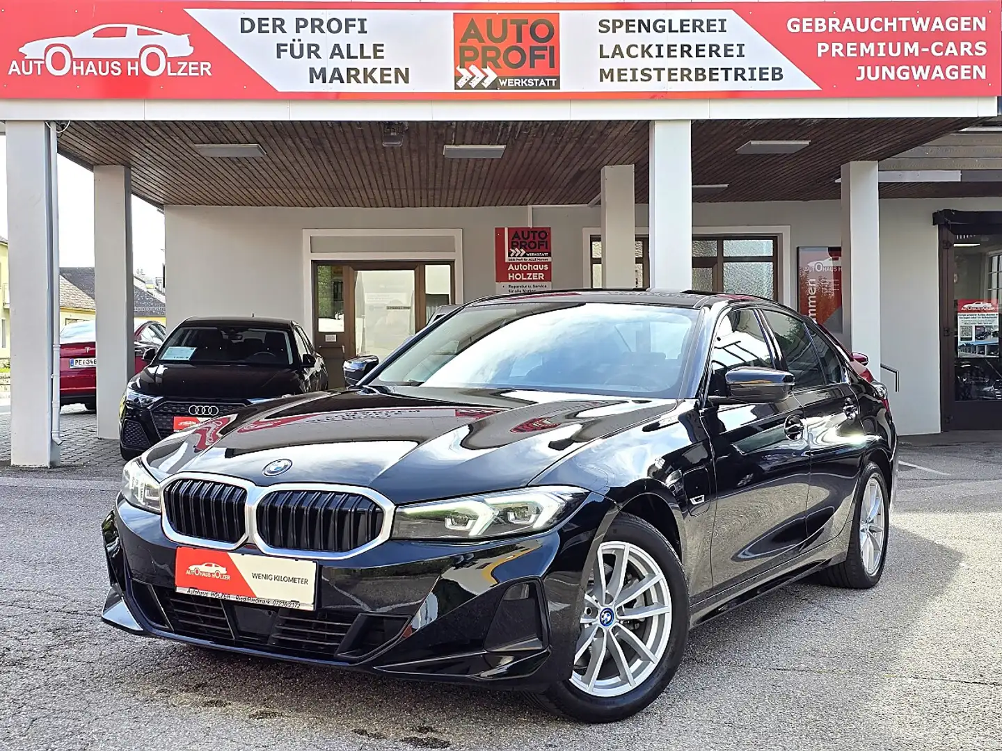 BMW 330 e PHEV G20 LIM *AHK, Sportsitze, ACC, Live Cock... Schwarz - 1