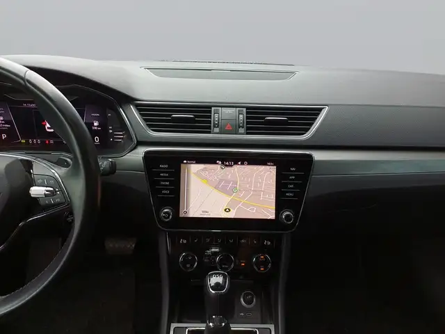 Skoda Superb view 12
