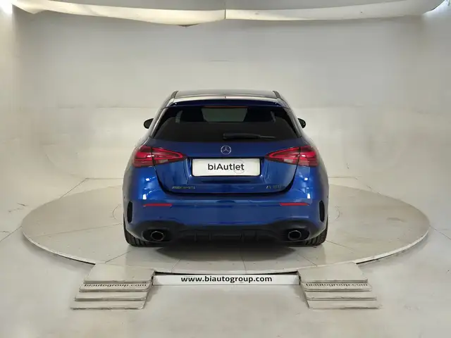 Mercedes-Benz A Class view 3