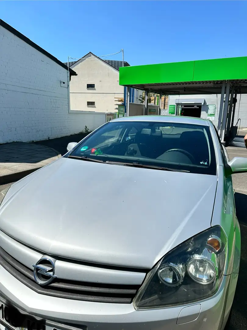 Opel Astra Astra GTC 1.6 Sport Silber - 2