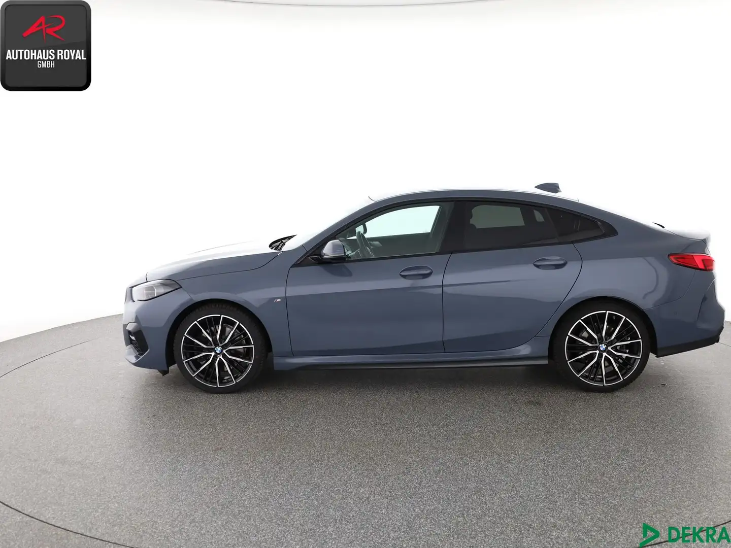 BMW 1er M Coupé 220 Gran Coupe i xDrive M SPORT SHADOW KEYLESS Blau - 2