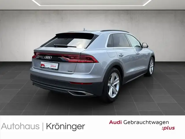 Audi Q8 view 2