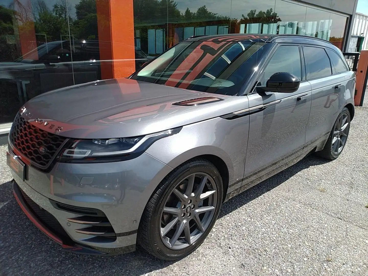 Land Rover Range Rover Velar RR Velar 2.0D I4 204 CV R-Dynamic HSE Gris - 1