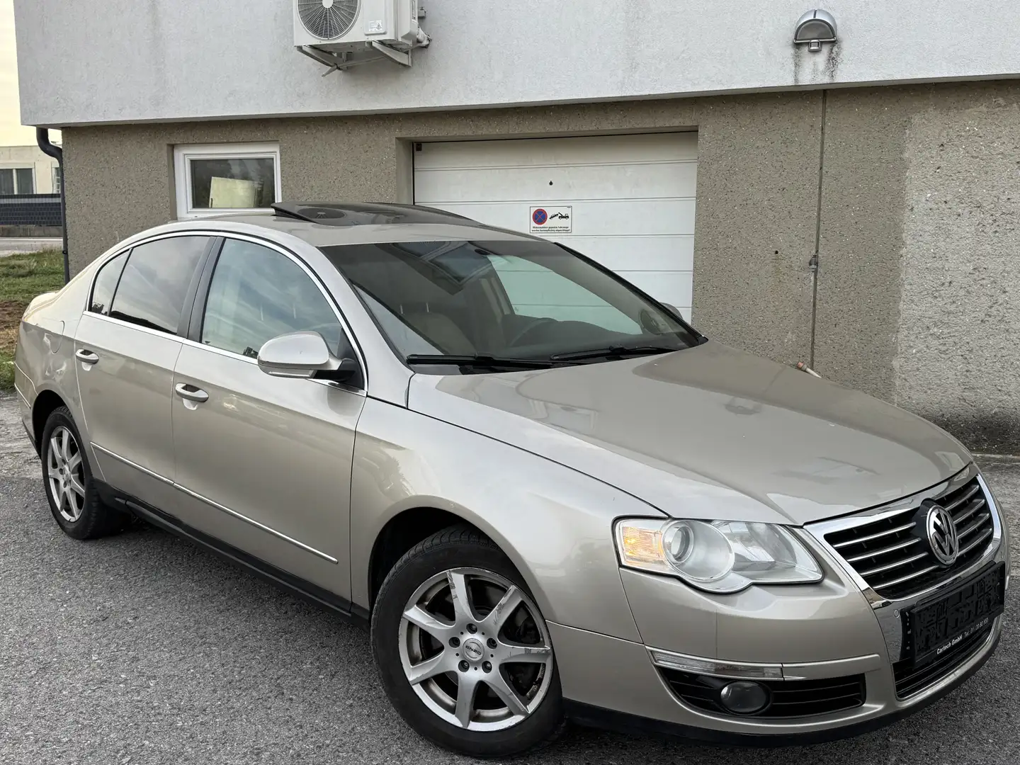 Volkswagen Passat Highline 2,0 TDI DPF DSG - 1