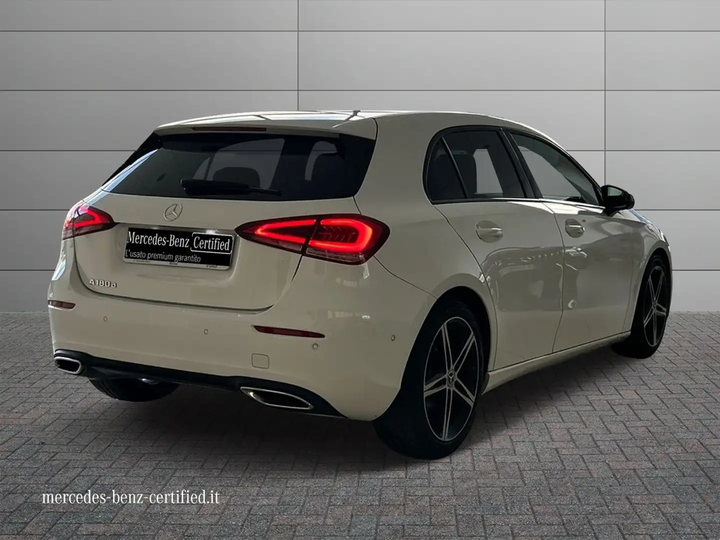 Mercedes-Benz A 180 d Sport Night edition auto Bianco - 2