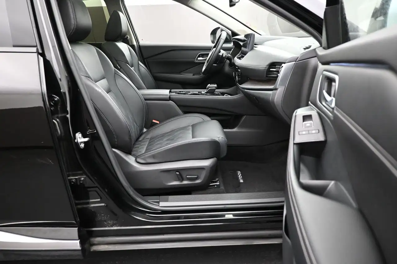 Nissan Rogue photo Nissan Rogue