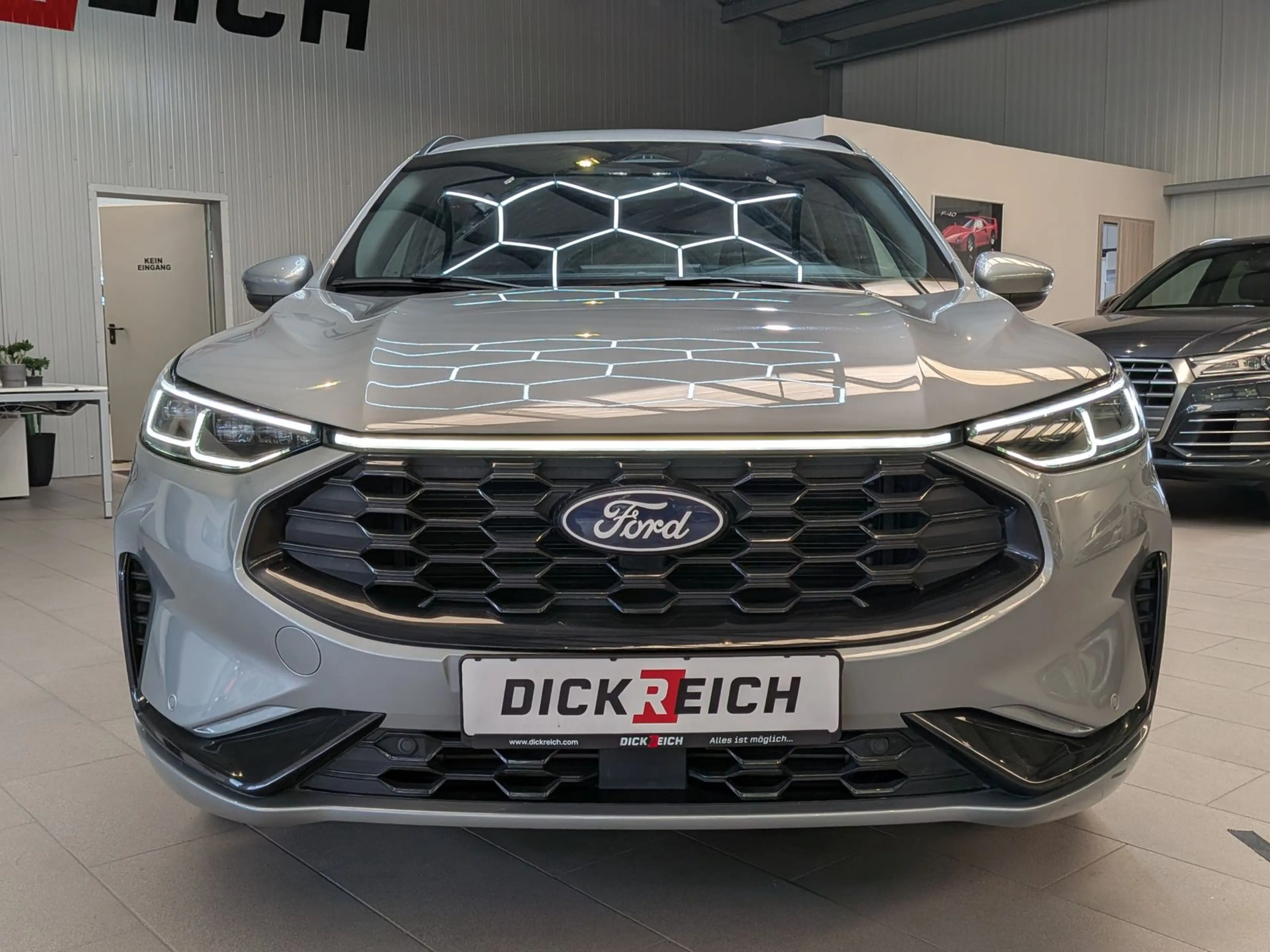 Ford Kuga 1.5EB ST-Line MATRIX*TEMP*KAM*HUD*LHZ*AHK-V — photo 8