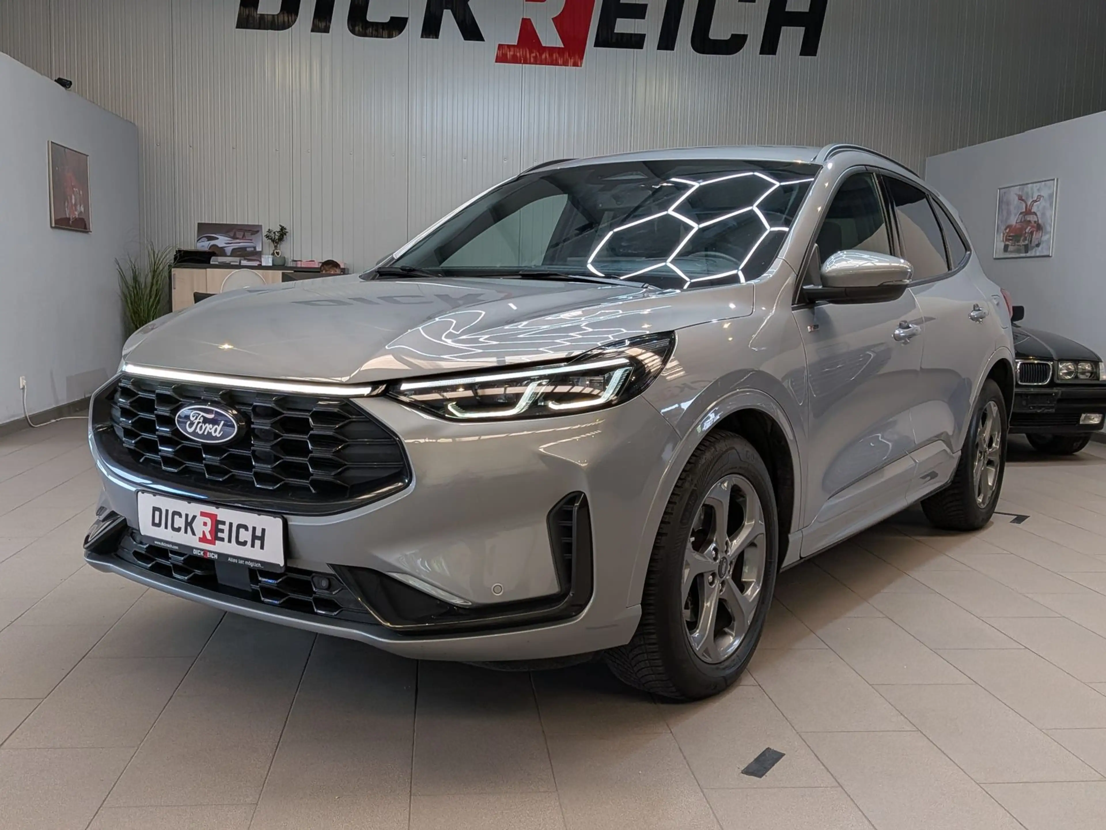 Ford Kuga 1.5EB ST-Line MATRIX*TEMP*KAM*HUD*LHZ*AHK-V — photo 7