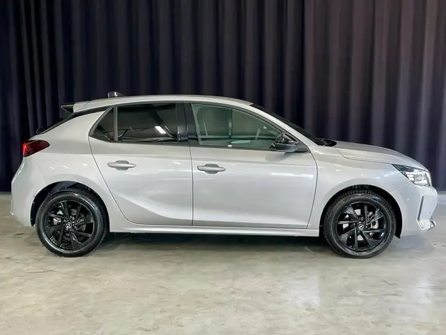 Opel Corsa view 8