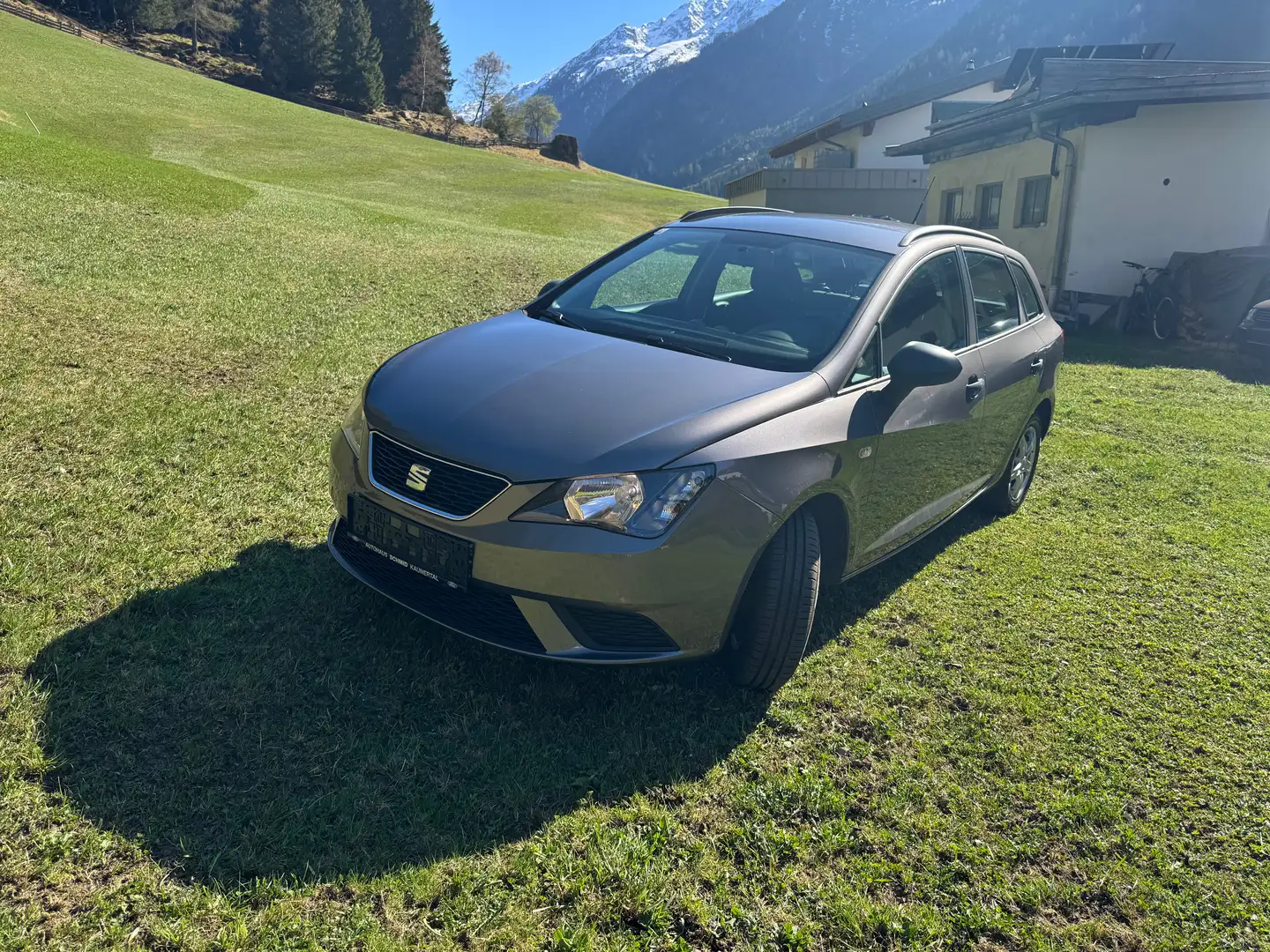 SEAT Ibiza Ibiza ST Reference 1,0 Start-Stopp Reference Grau - 2