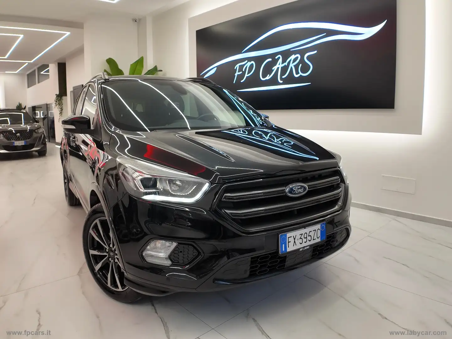 Ford Kuga 1.5 TDCI 120 CV S&S 2WD ST-Line Nero - 1