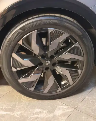 Renault Rafale view 11