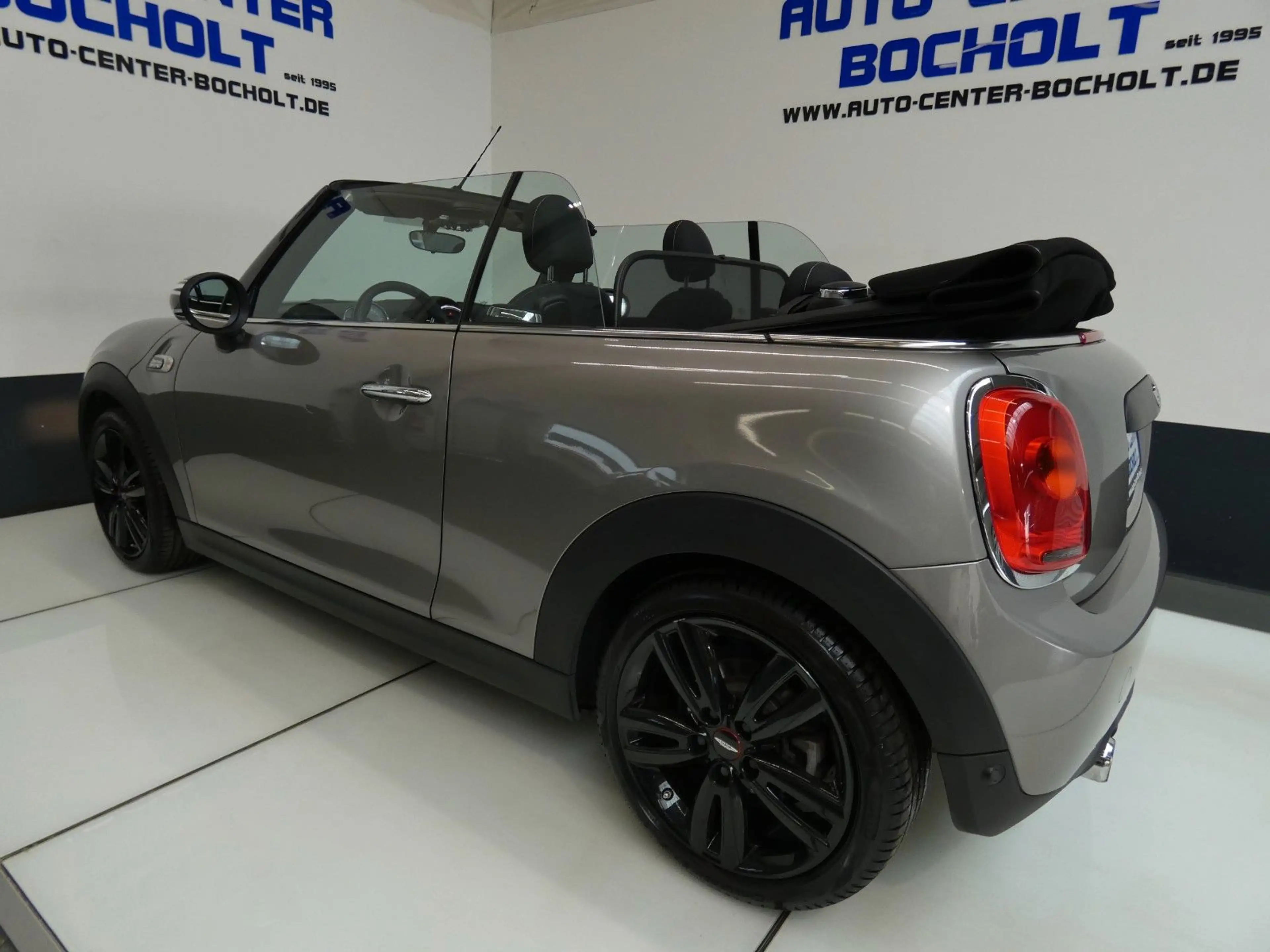 MINI One Cabrio Salt*LC-Display*PDC*Sitzheizung*LM — photo 14