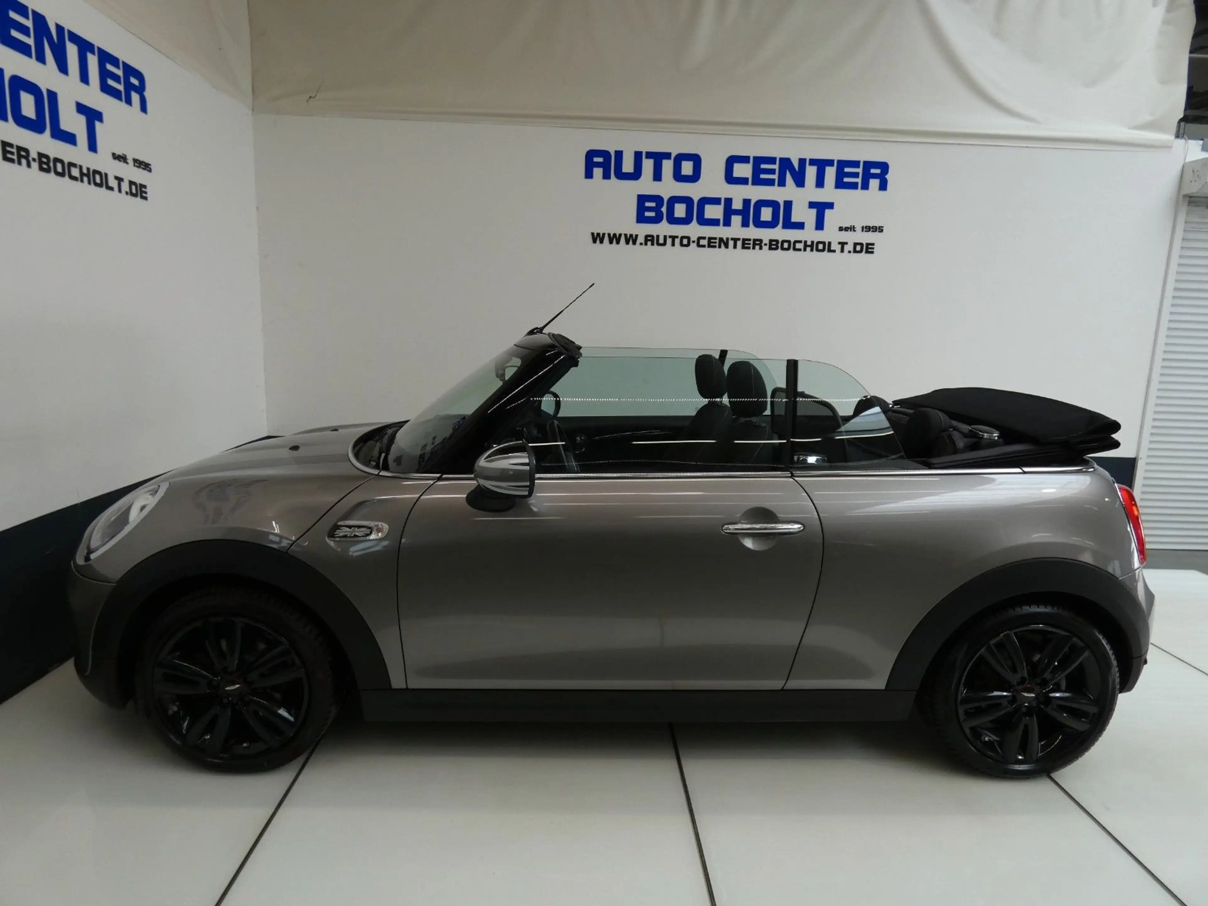 MINI One Cabrio Salt*LC-Display*PDC*Sitzheizung*LM — photo 12