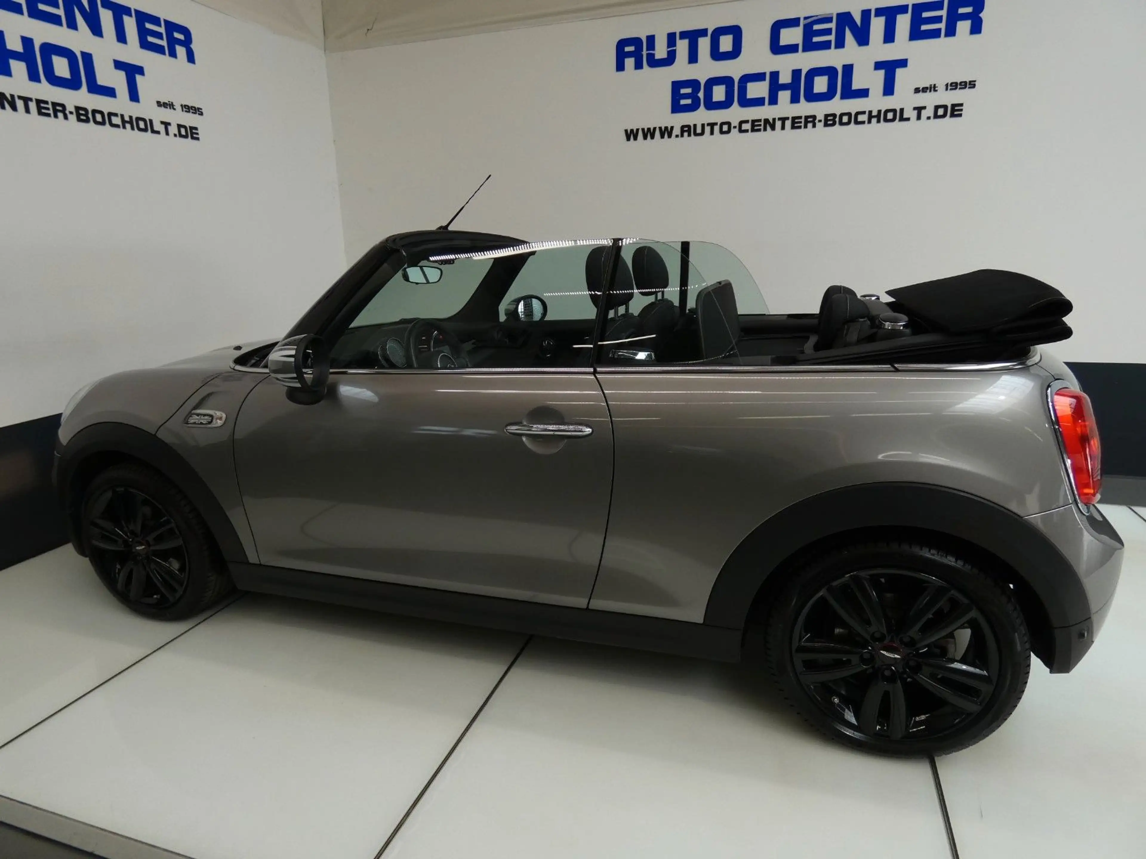 MINI One Cabrio Salt*LC-Display*PDC*Sitzheizung*LM — photo 13