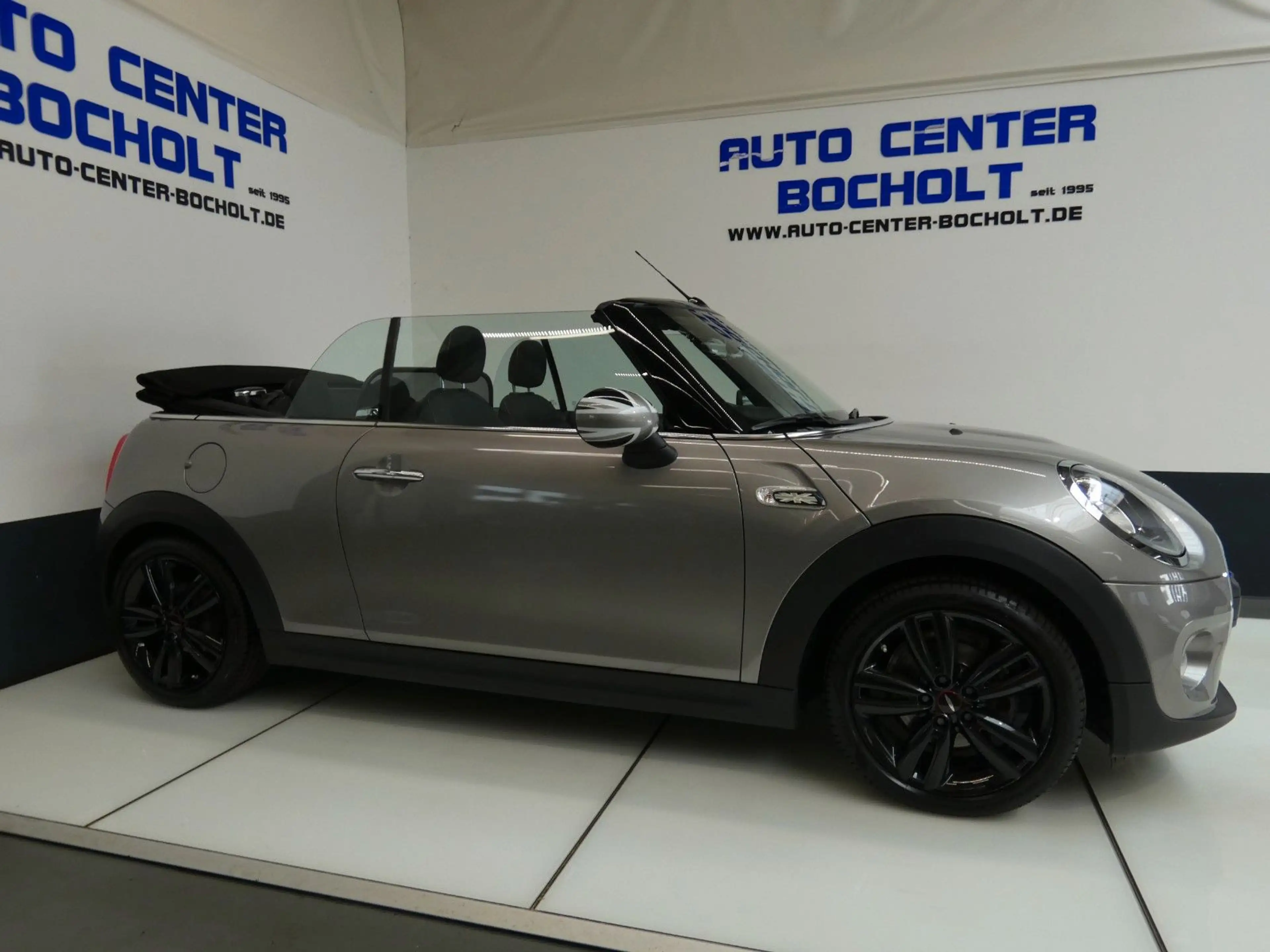 MINI One Cabrio Salt*LC-Display*PDC*Sitzheizung*LM — photo 4