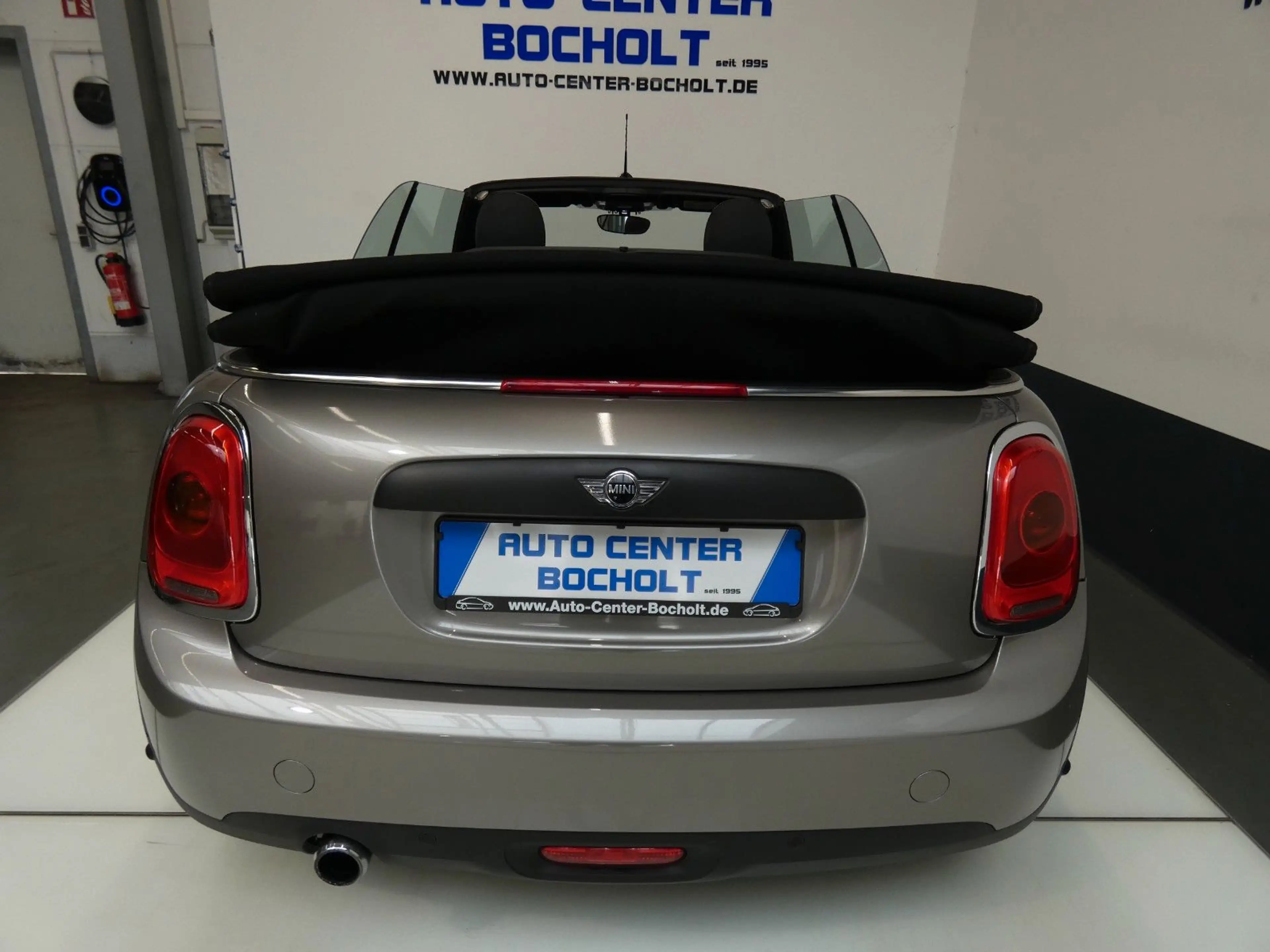 MINI One Cabrio Salt*LC-Display*PDC*Sitzheizung*LM — photo 2