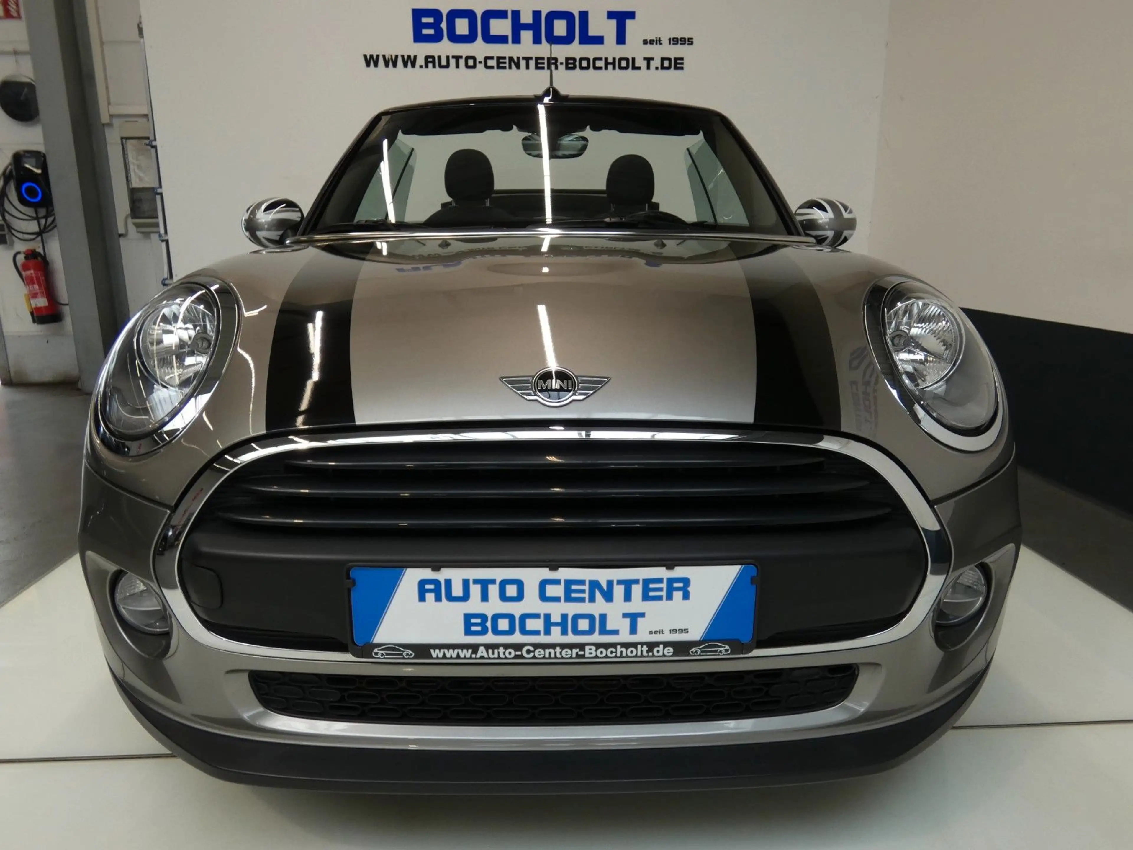 MINI One Cabrio Salt*LC-Display*PDC*Sitzheizung*LM