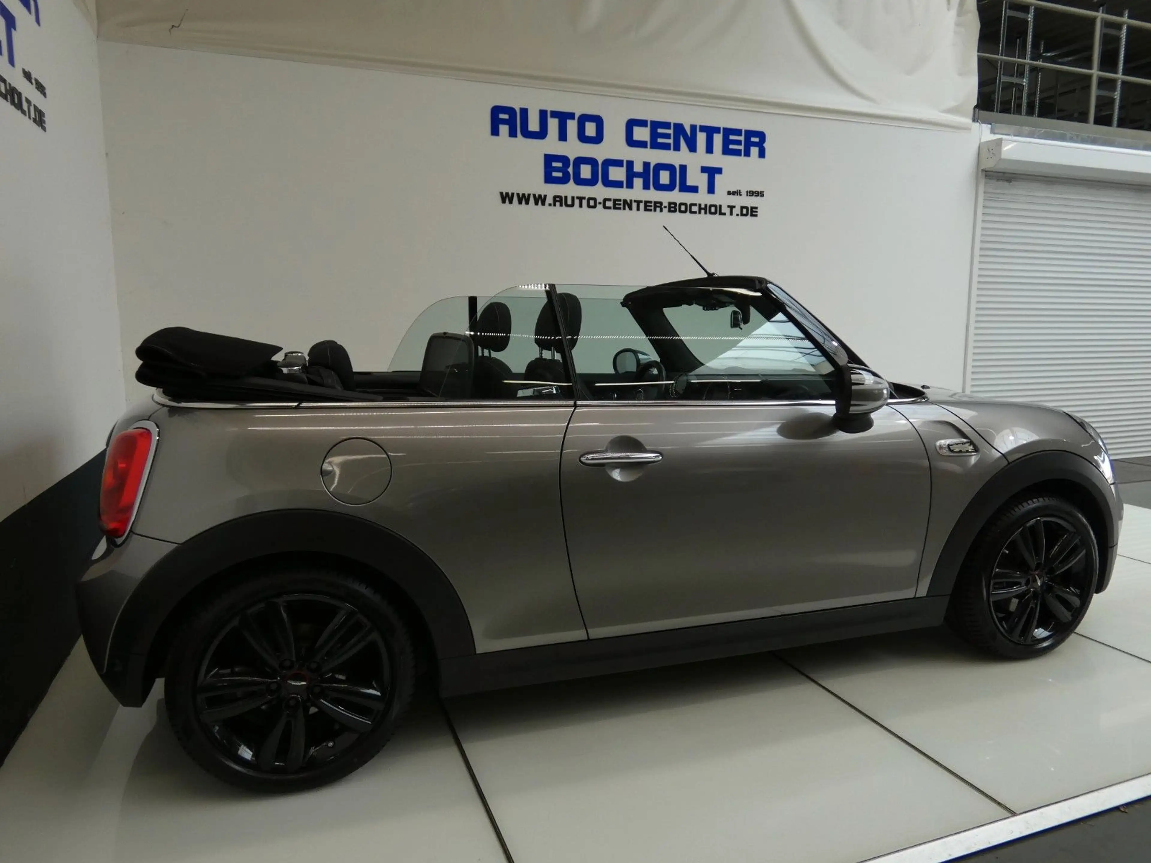 MINI One Cabrio Salt*LC-Display*PDC*Sitzheizung*LM — photo 7