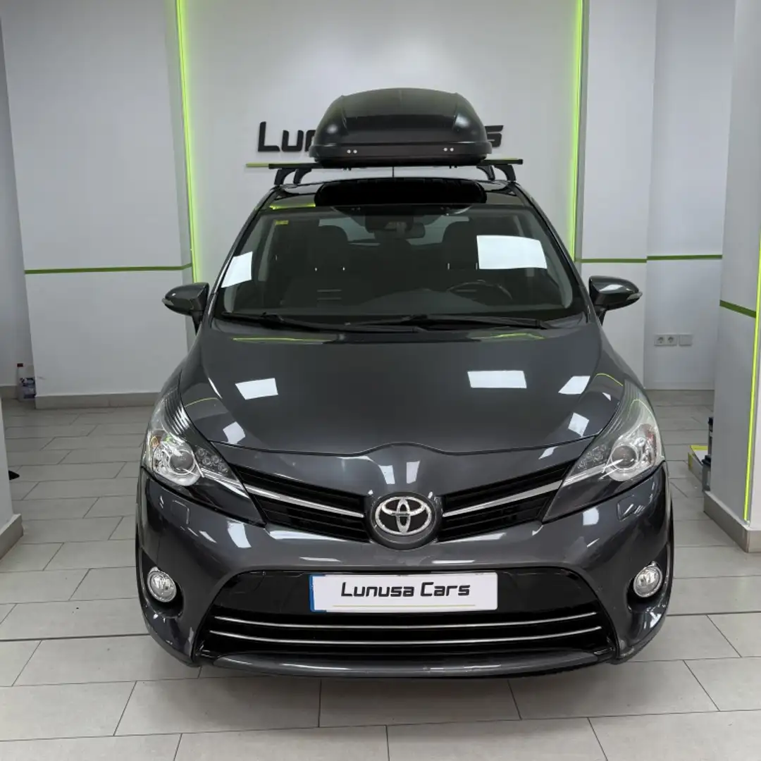 Toyota Verso 130 Business 5pl. Gris - 2