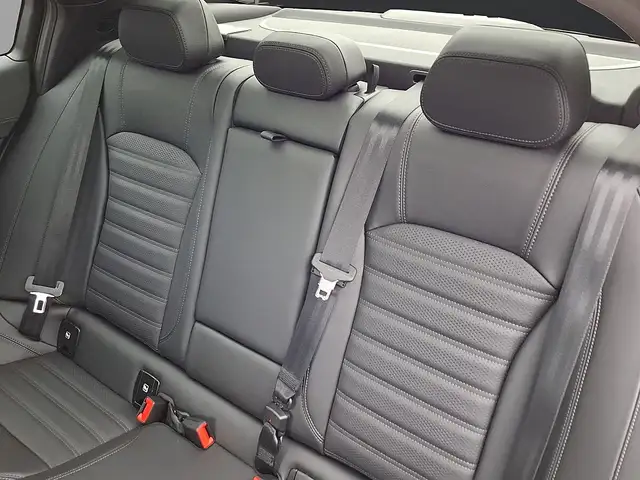 Alfa Romeo Giulia Veloce 2,2 16V 210 AT8 Q4 AWD VELOCE Ansicht 10