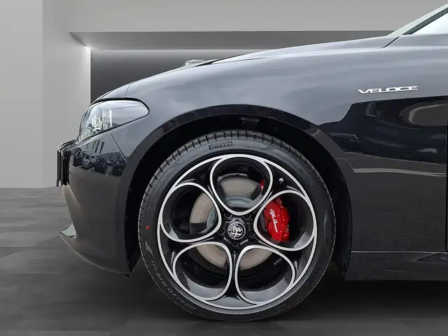 Alfa Romeo Giulia Veloce 2,2 16V 210 AT8 Q4 AWD VELOCE Ansicht 13
