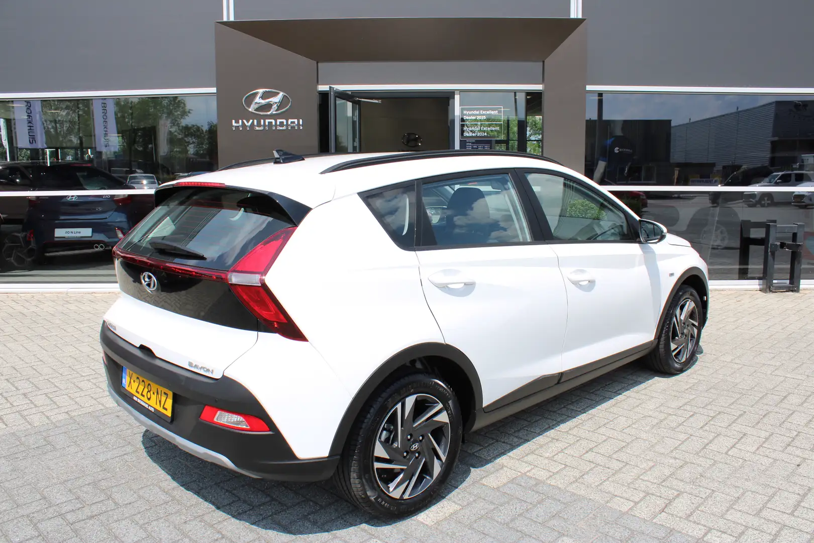 Hyundai BAYON 1.0 T-GDI Comfort Smart | Achteruitrijcamera | App Blanc - 2