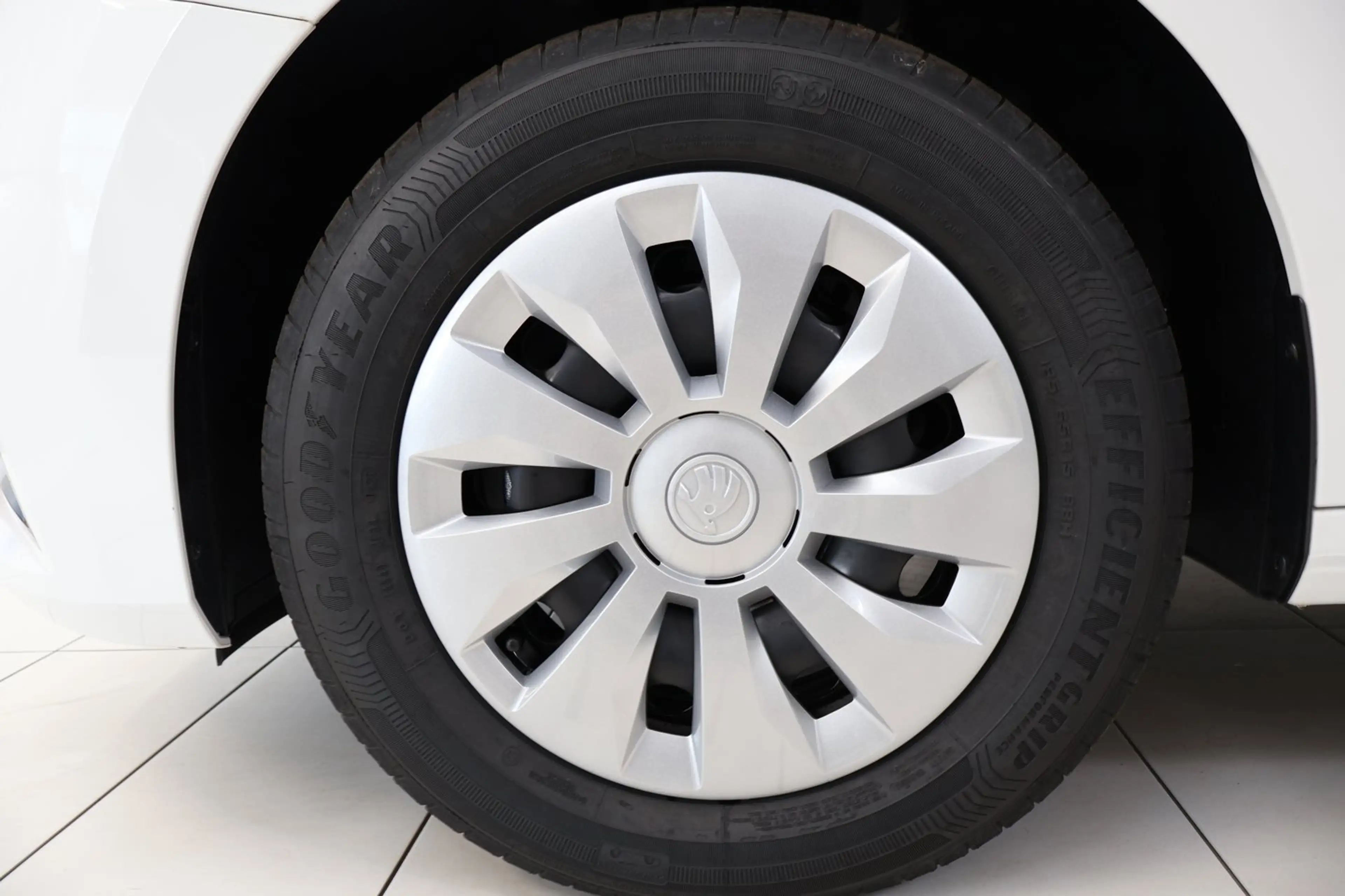 Skoda Fabia Essence — photo 13
