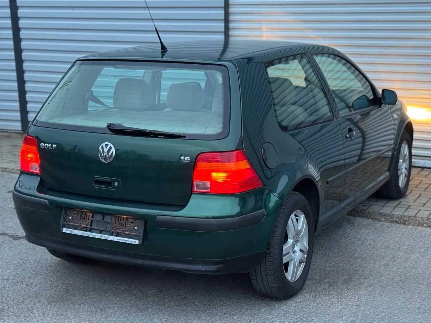 Volkswagen Golf IV 1.6-2.Hand-Sitzheiz-Klima-PDC-TÜV27 Vert - 1