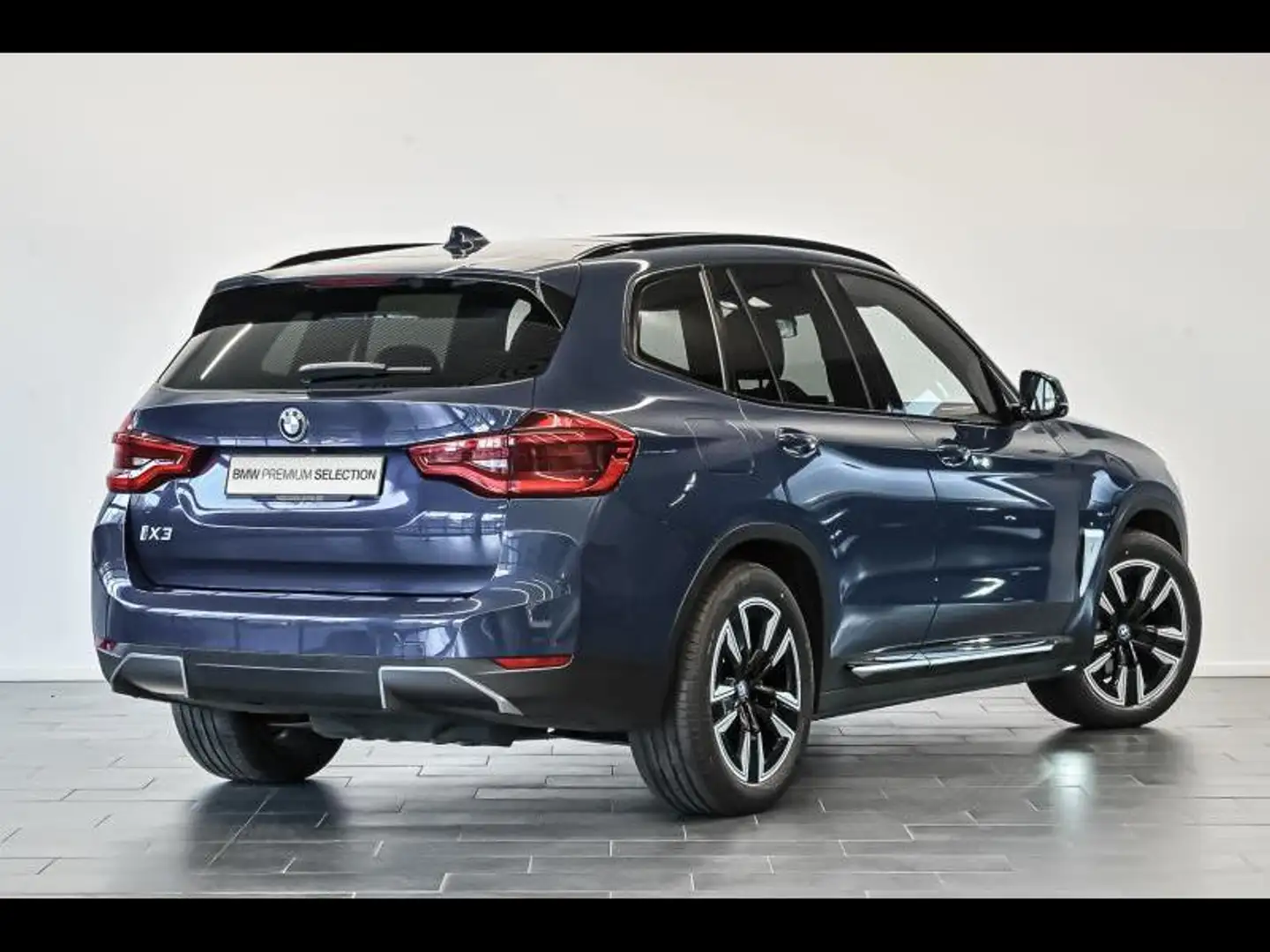 BMW iX3 Impressive Blauw - 2