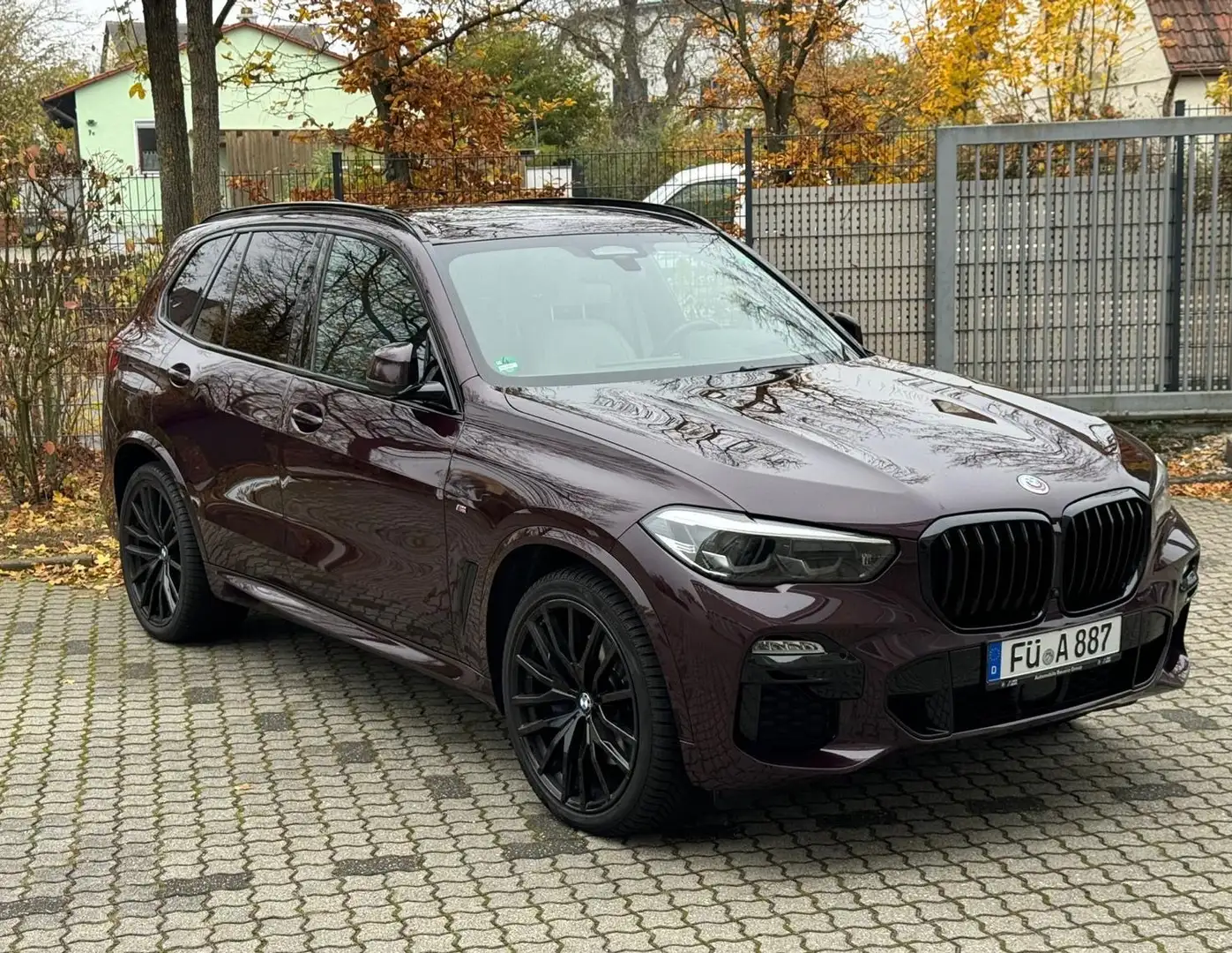 BMW X5 xDrive30d M Sport SKY unfallfrei Scheckheft HUD Rot - 1