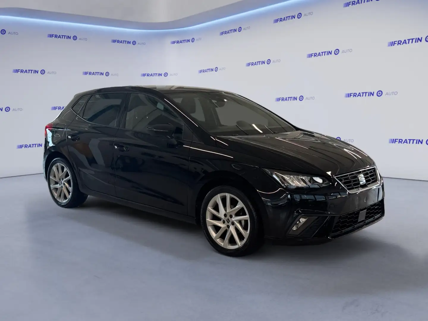 SEAT Ibiza 1.0 EcoTSI 95 CV 5 porte FR Nero - 2