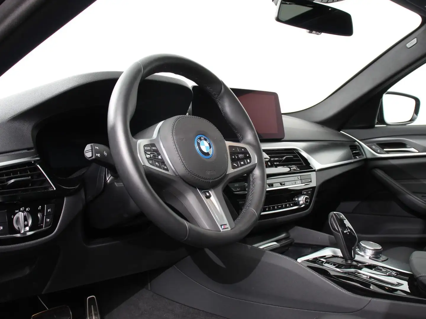 BMW 530 5-serie Touring 530e M Sport PHEV AUTOMAAT 292PK C Black - 2