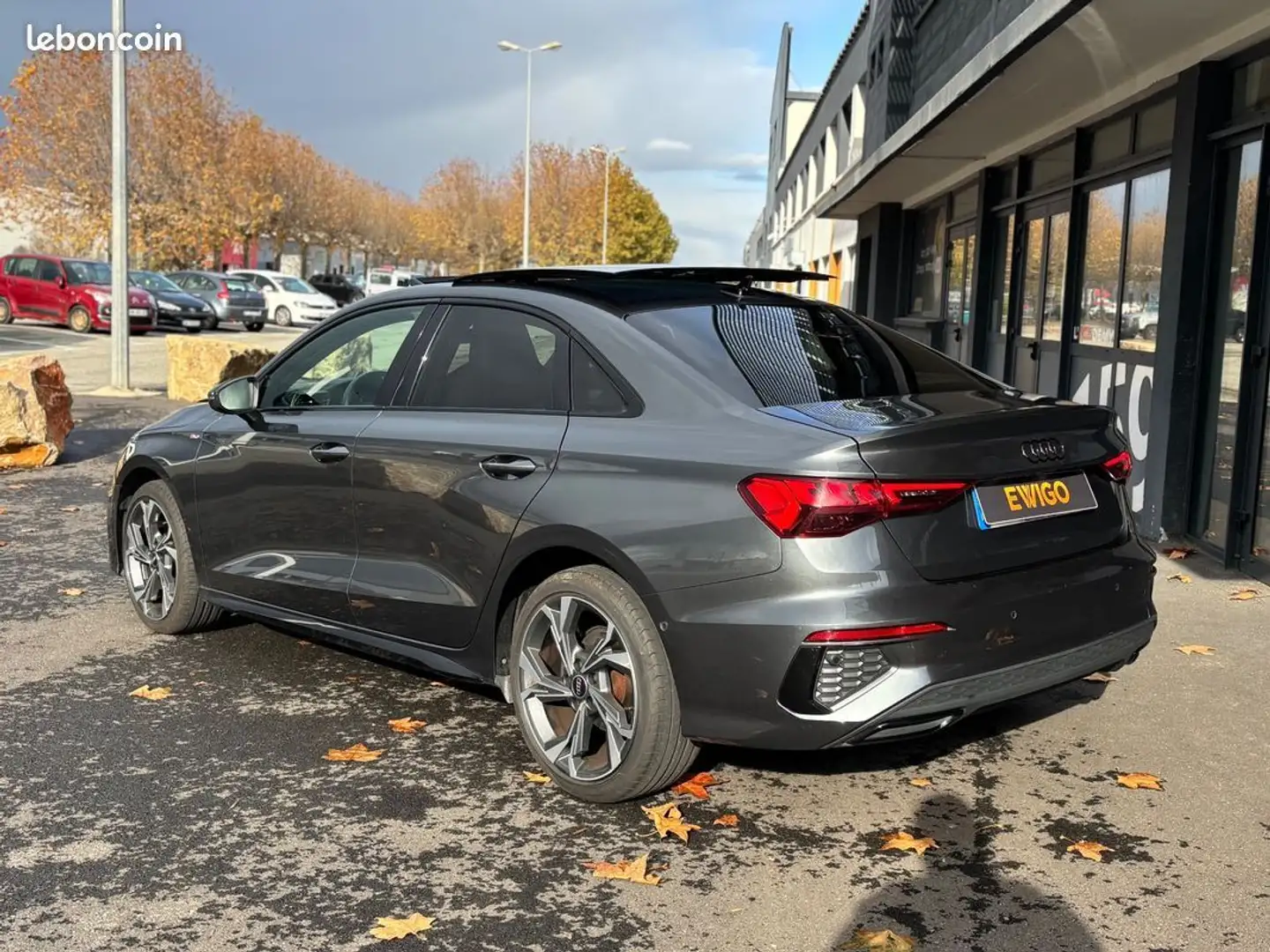 Audi A3 35 s line berline 1.5 tfsi 150ch mhev hybrid s-tronic toit ouvrant sieges chauffants Grijs - 2
