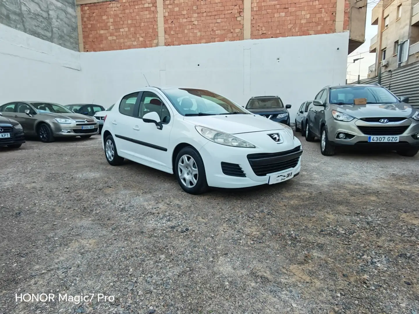 Peugeot 207 1.4HDI Confort Blanco - 1