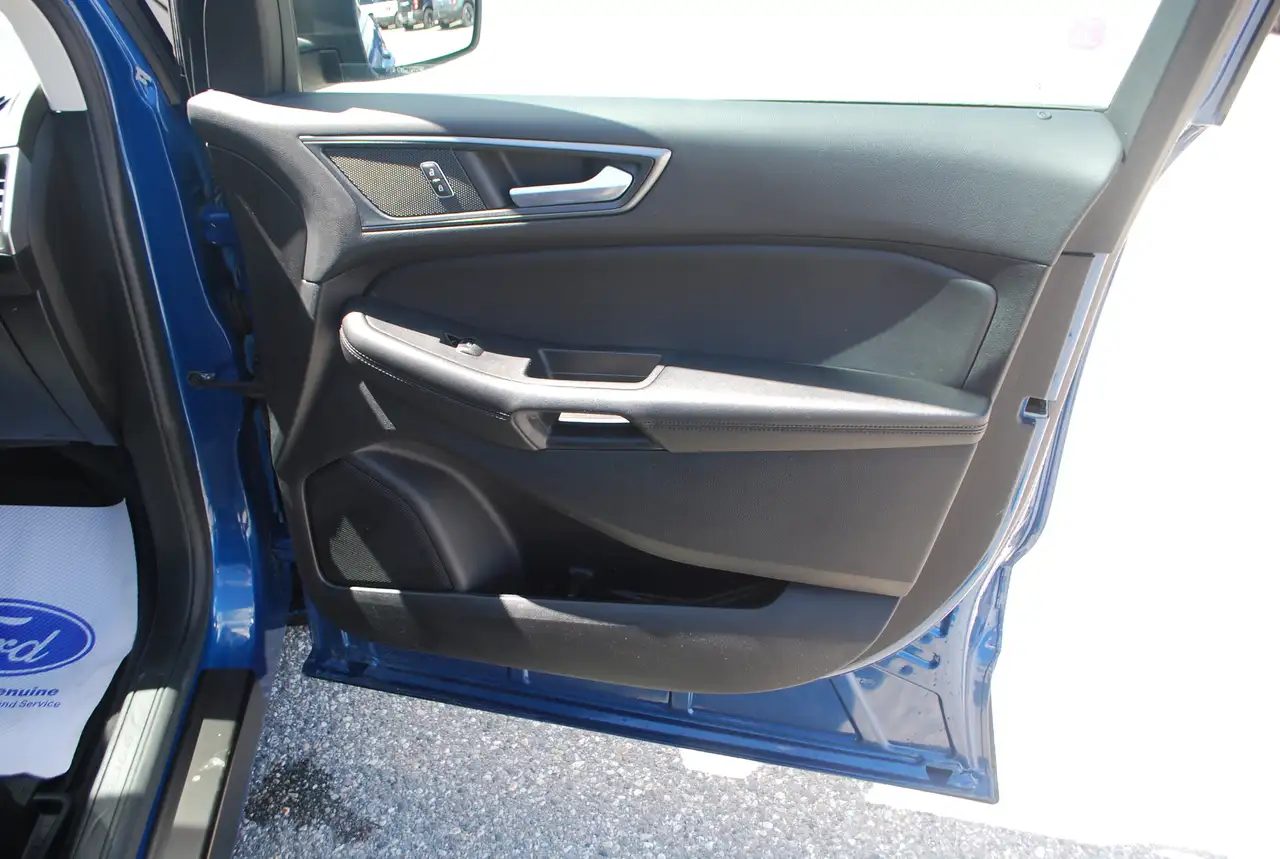 Ford Edge снимка Ford Edge