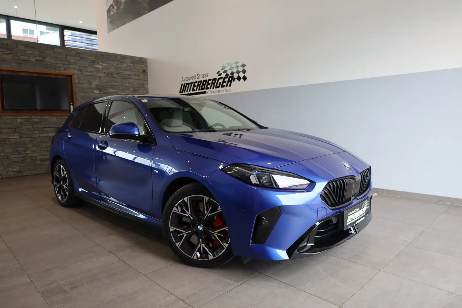 BMW 120 i Aut. M Sportpaket Head-Up HK HiFi DAB LED Blau - 1