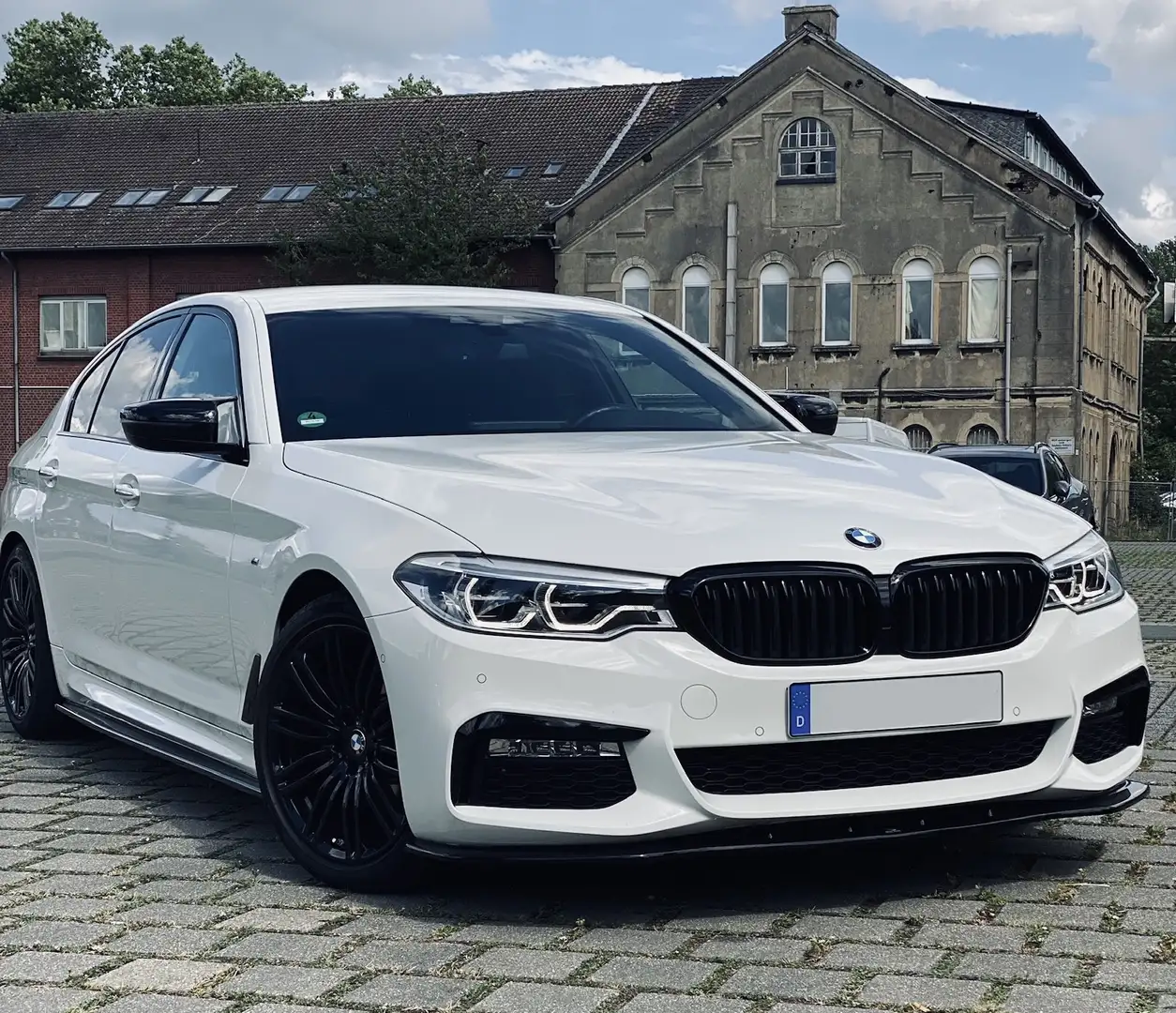 BMW 520 520d Aut. M-Paket Kamera 19 Zoll LED HK Leder Limo Weiß - 2