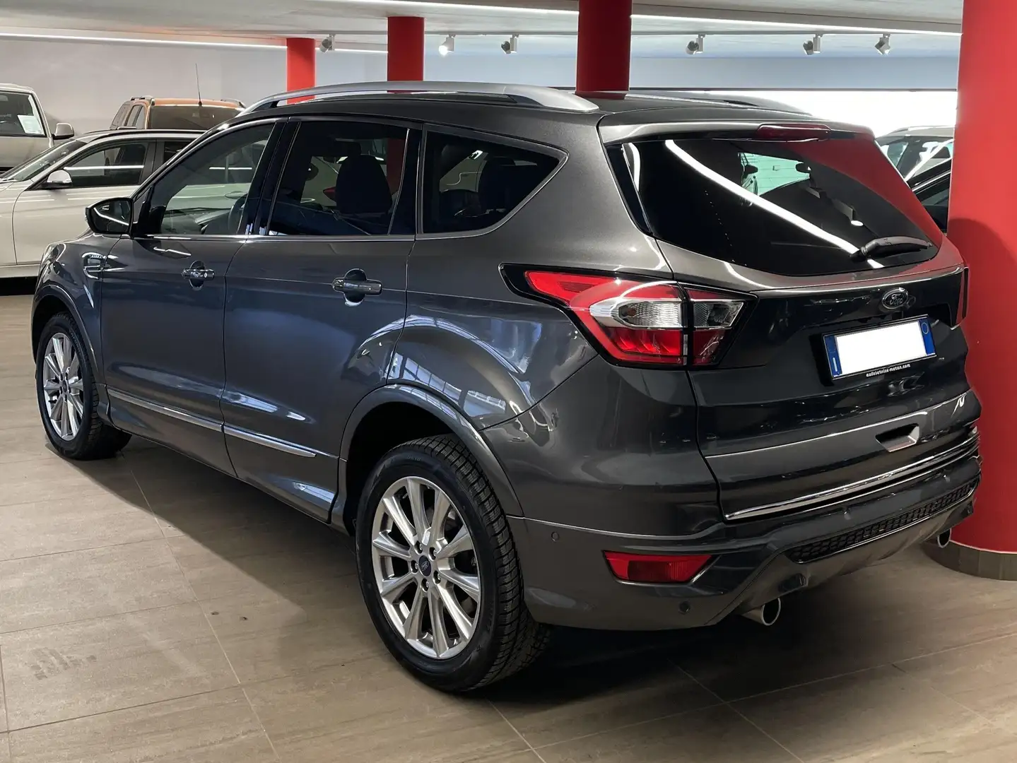 Ford Kuga Ford Kuga 2.0 TDCI 4×4 Vignale Grigio - 2