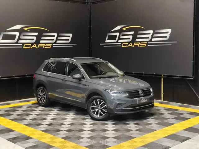 Volkswagen Tiguan 1.5 TSI Life DSG/LED/AdCruise/Zetel+Stuurverwarming/CAM/GPS/Apple