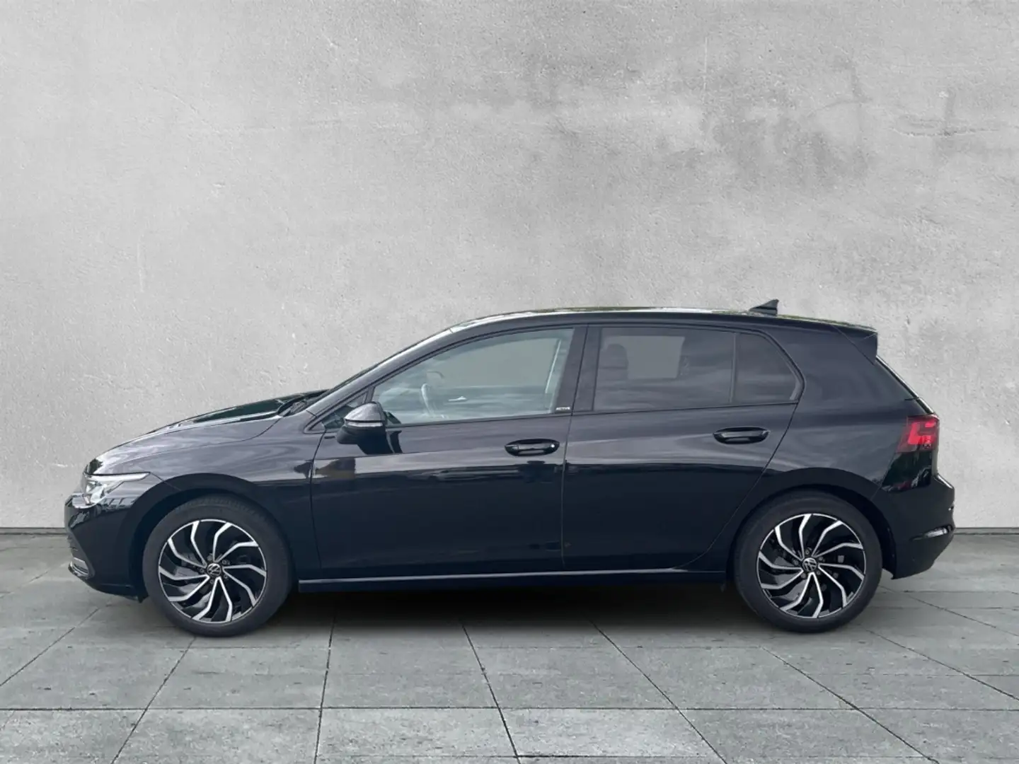 Volkswagen Golf VIII Lim. Life eTSI HEADUP+WINTERPAKET+LED Zwart - 2