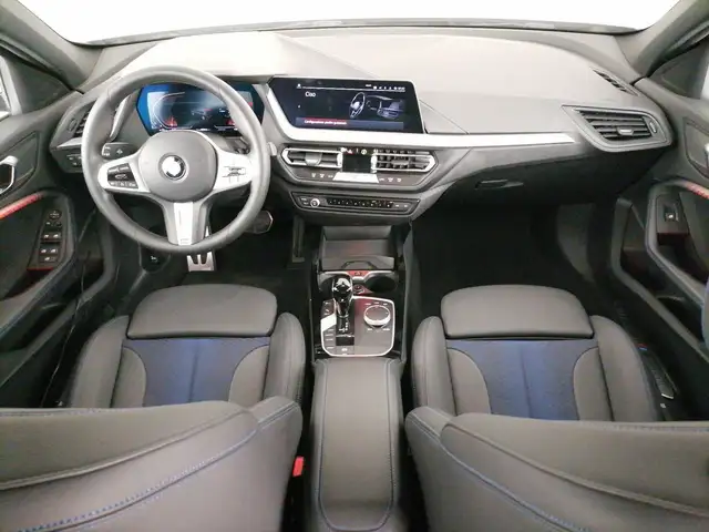 BMW 1 Series view 9