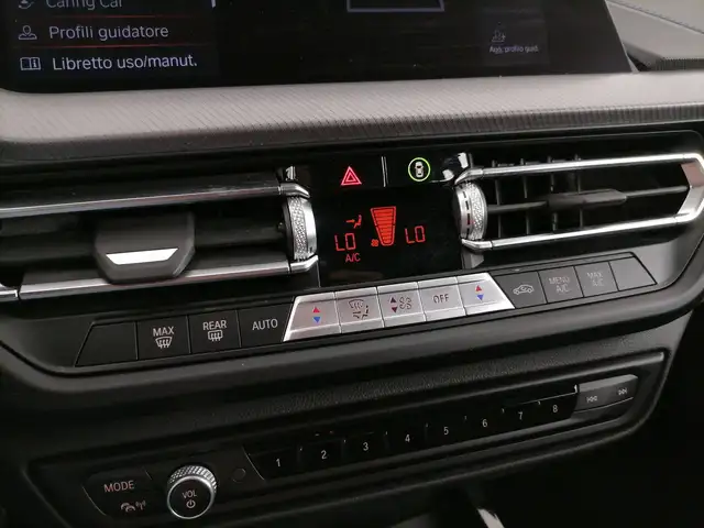 BMW 1 Series view 14